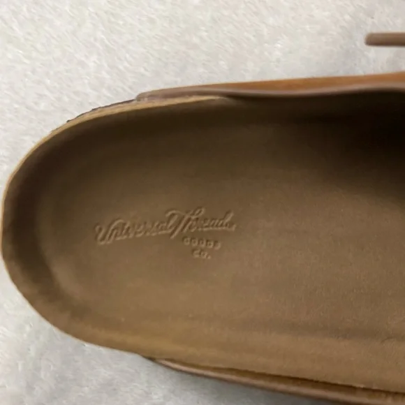Universal Thread Tan Mules Clogs - Picture 2 of 4